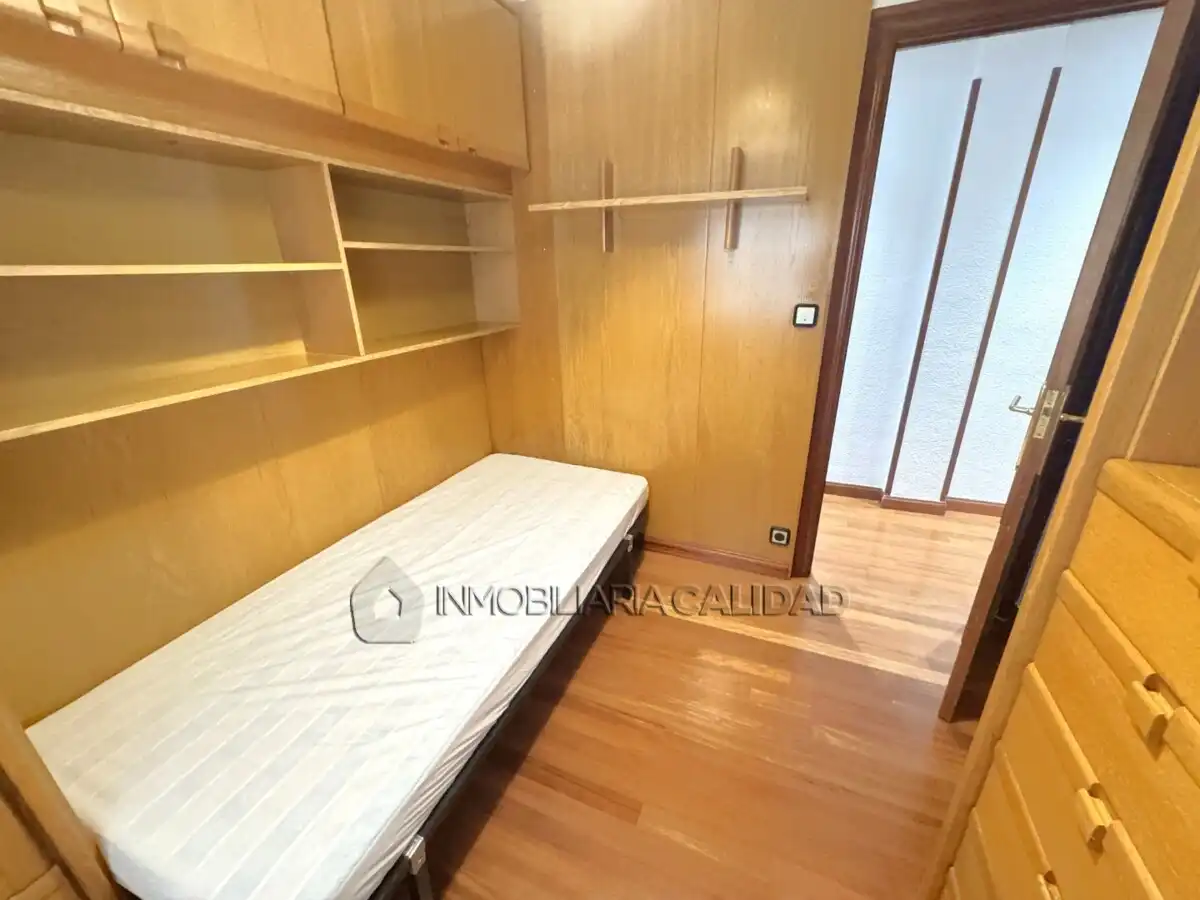 Wohnung zur Miete in Burgos mit Heizung und Möbliert