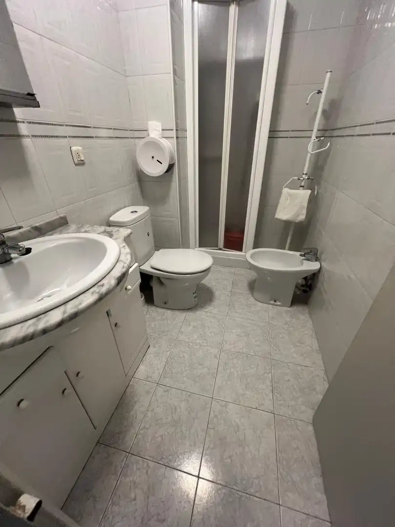 Baño de Apartamento en venta en Benidorm con Terraza y Amueblado
