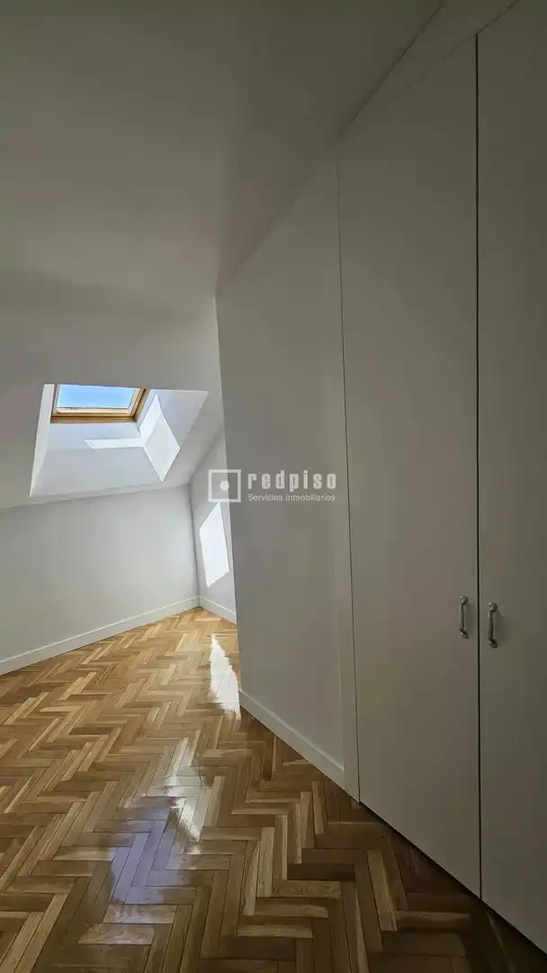 Habitación de Ático en venta en Madrid con Aire acondicionado, Calefacción y Parquet