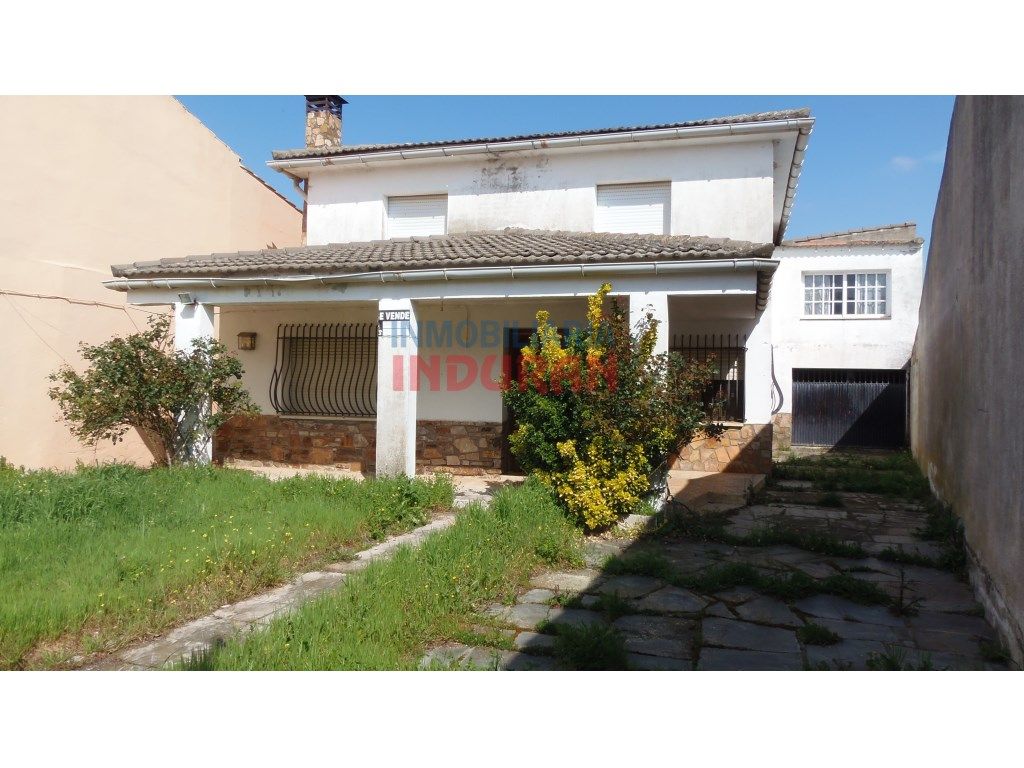 Vista exterior de Casa o xalet en venda en Fresnedoso de Ibor