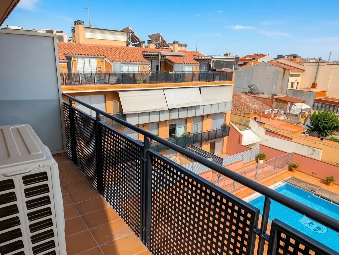 Terrace of Flat for rent in Sabadell  with Air Conditioner, Heating and Parquet flooring