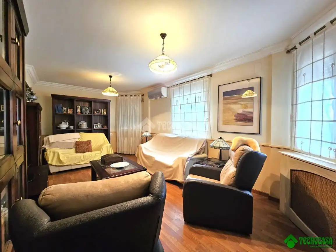 Casa adosada en venta en Pedanías - Extrarradio