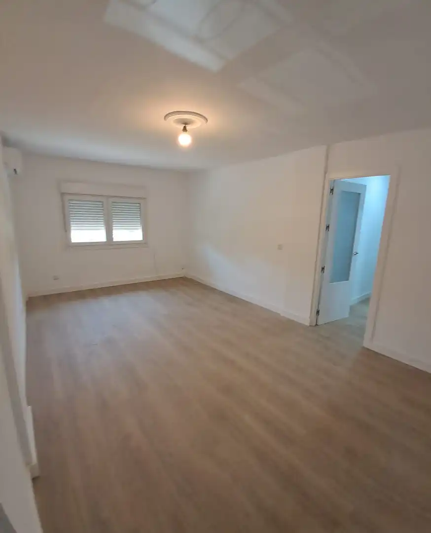 Flat for rent in Castilleja de la Cuesta  with Air Conditioner
