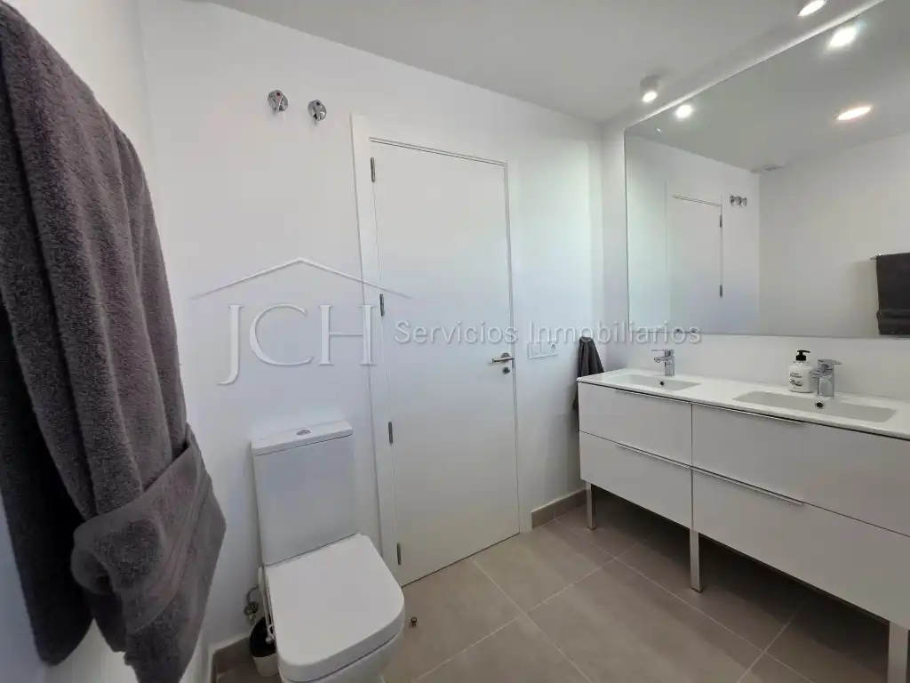 Baño de Ático de alquiler en Estepona con Amueblado
