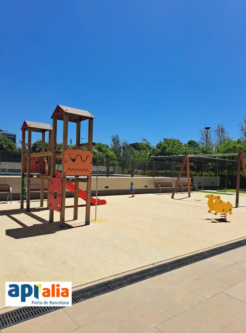Aparcament de Pis en venda en Sant Feliu de Llobregat amb Aire condicionat, Calefacció i Terrassa
