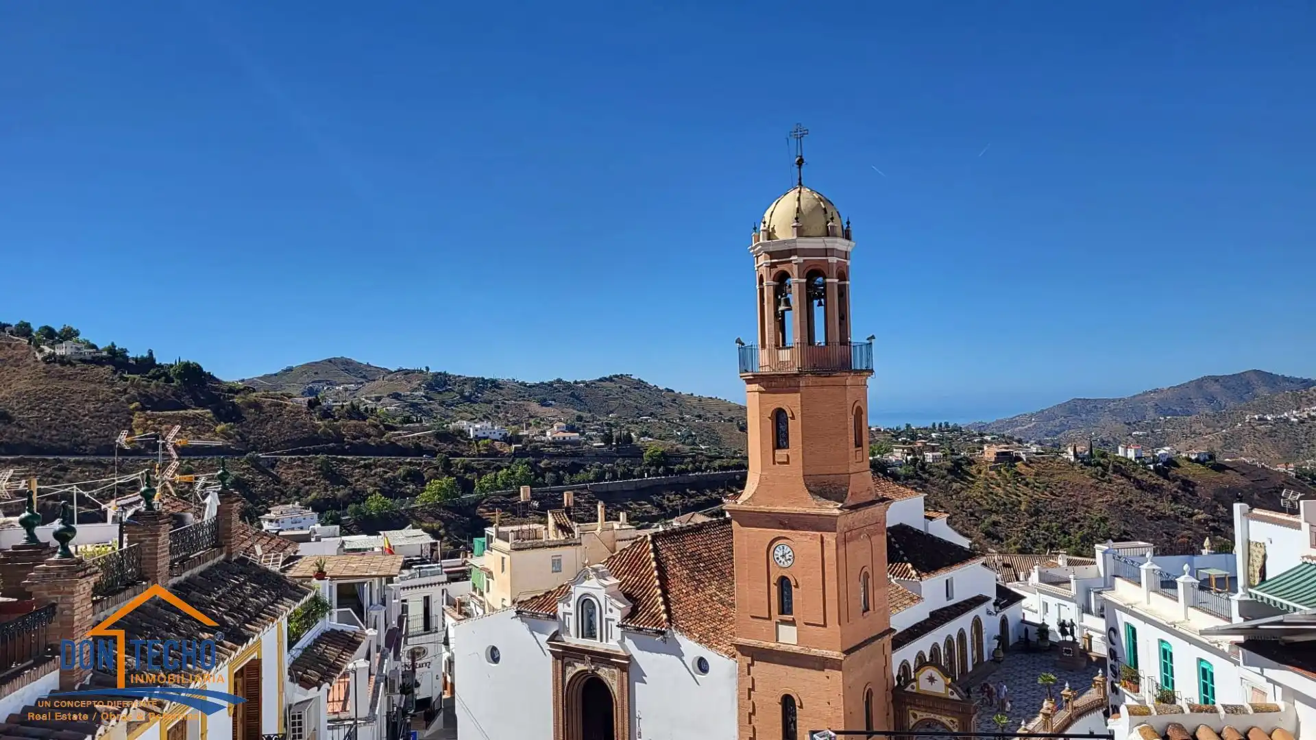 Xalet amb terrassa en venda a Cómpeta