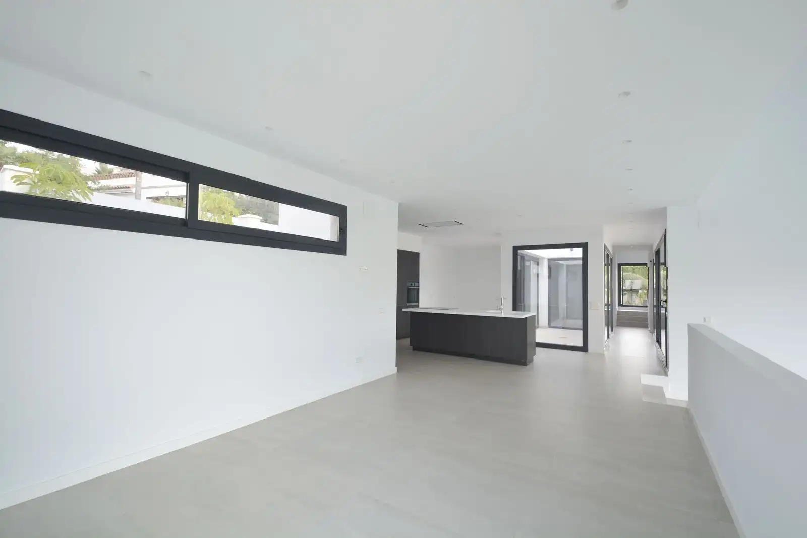 Living room of Houses for sale in Marbella  with Air Conditioner, Private garden and Terrace