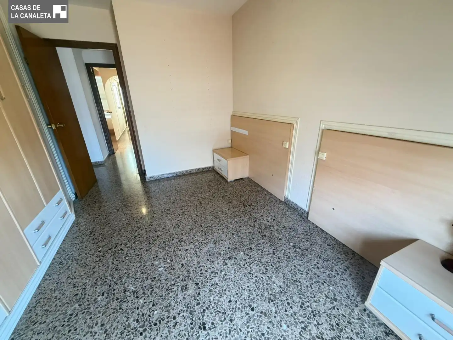 Habitación de Piso en venta en Valencia con Aire acondicionado y Balcón