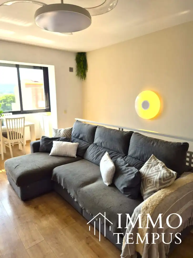 Wohnzimmer von Maisonette zum Verkauf in Terrassa mit Heizung, Parkett und Ofen