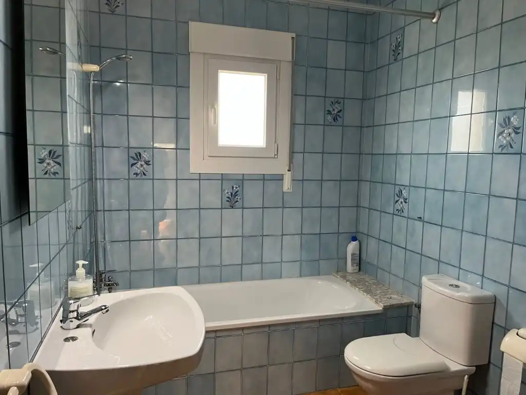 Badezimmer von Wohnung zum Verkauf in Benicarló mit Privatgarten, Terrasse und Schwimmbad