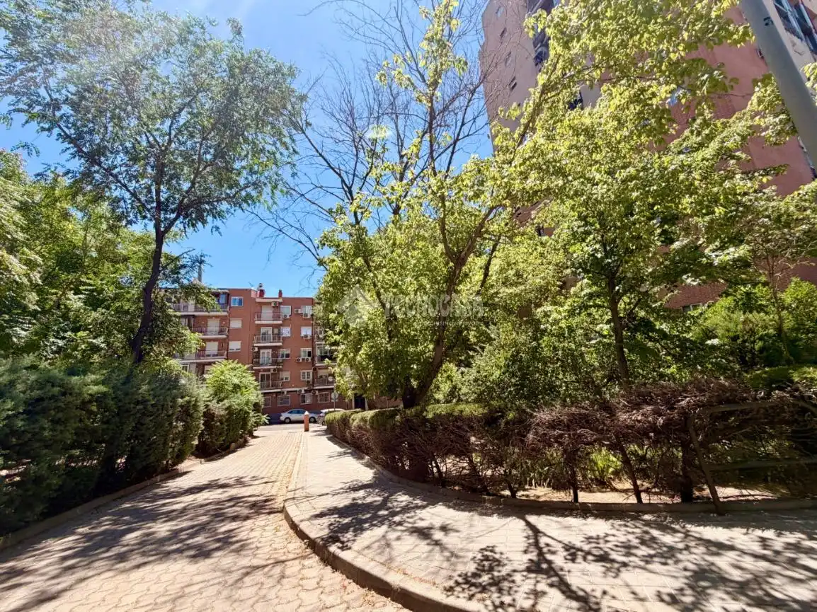 Außenansicht von Wohnung zum Verkauf in Madrid mit Klimaanlage, Heizung und Terrasse