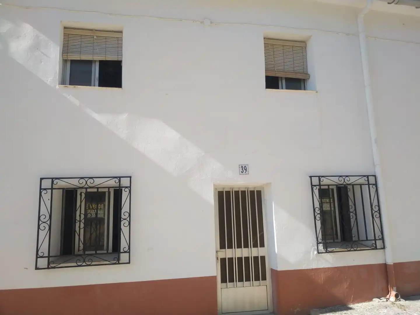 Haus zum Verkauf in Calle Mayor Cuevas