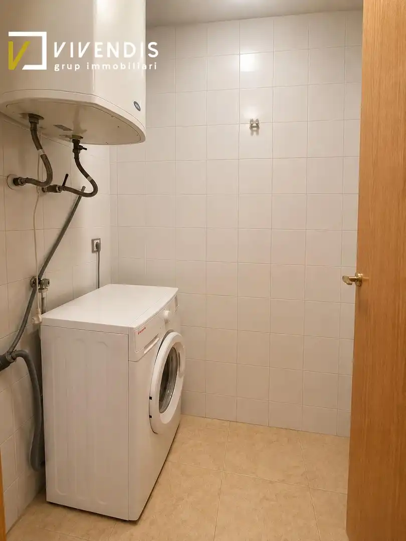 Baño de Piso en venta en Lleida con Calefacción, Parquet y Trastero