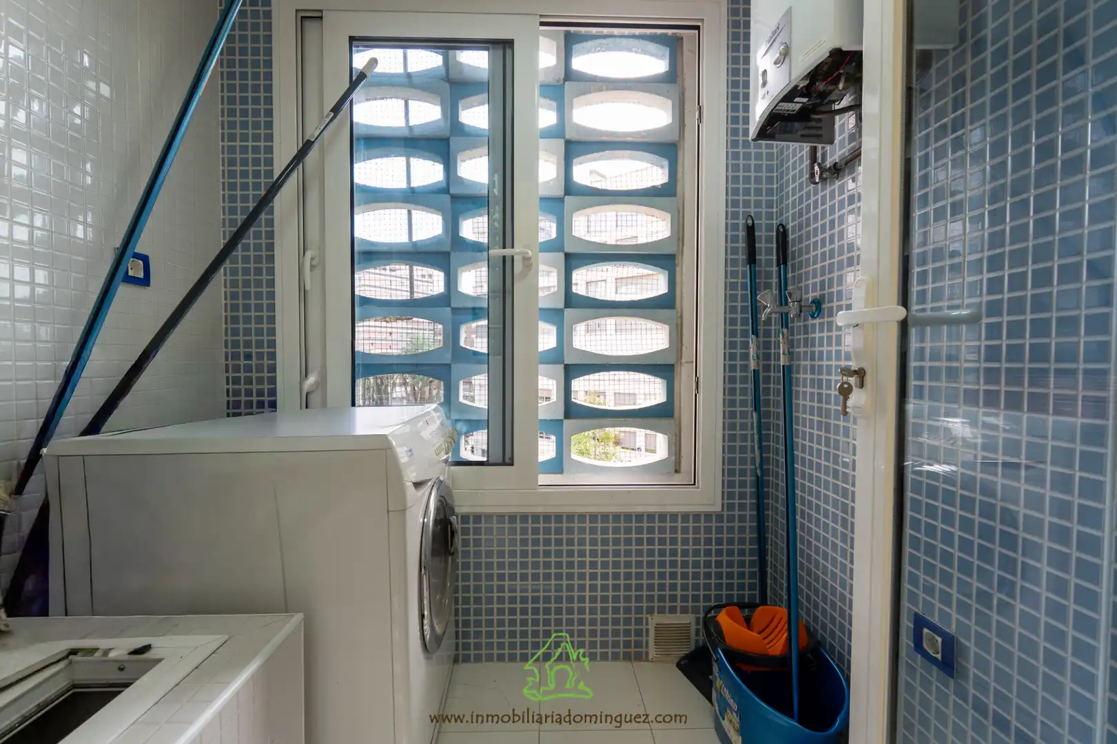 Bathroom of Flat for sale in Murcia  with Air Conditioner, Furnished and Oven
