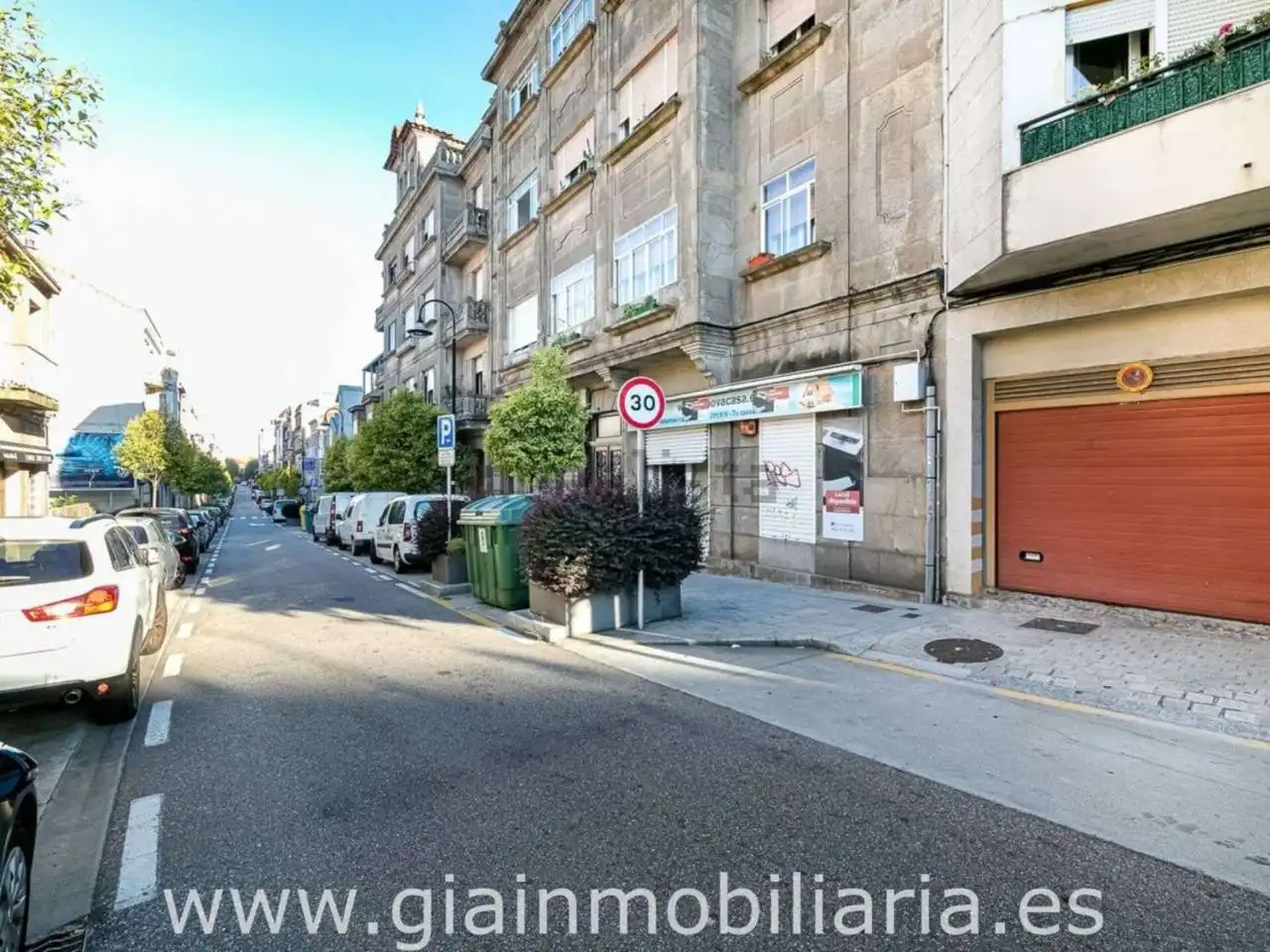 Local comercial en venta en Calle Tomas Alonso 194, imagen 2