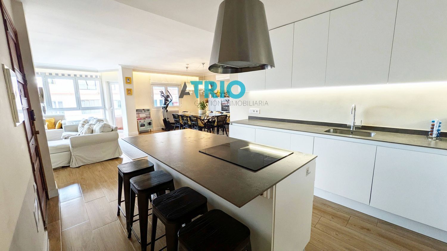 Kitchen of Flat for sale in  Palma de Mallorca  with Air Conditioner, Heating and Parquet flooring