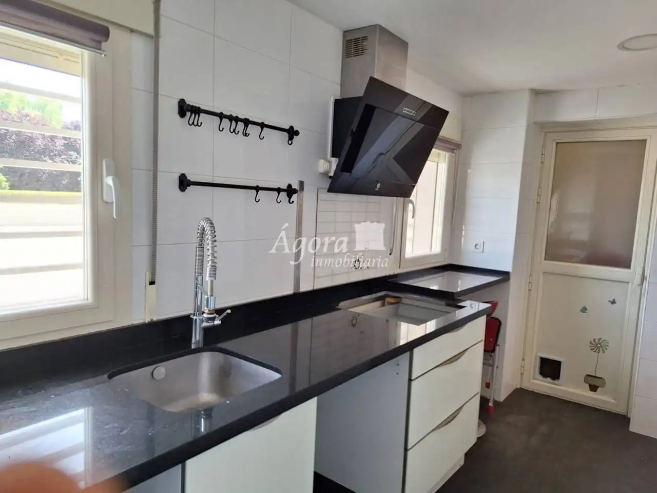 Küche von Wohnung zum Verkauf in Valladolid mit Heizung, Parkett und Abstellraum