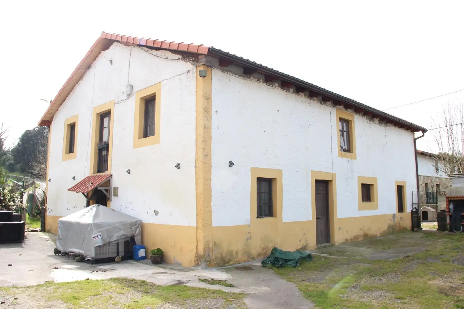 Vista exterior de Casa o chalet en venta en Entrambasaguas