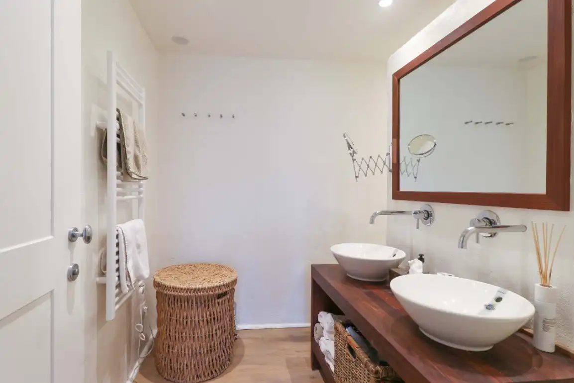 Baño de Casa o chalet en venta en Benahavís con Aire acondicionado, Calefacción y Jardín privado