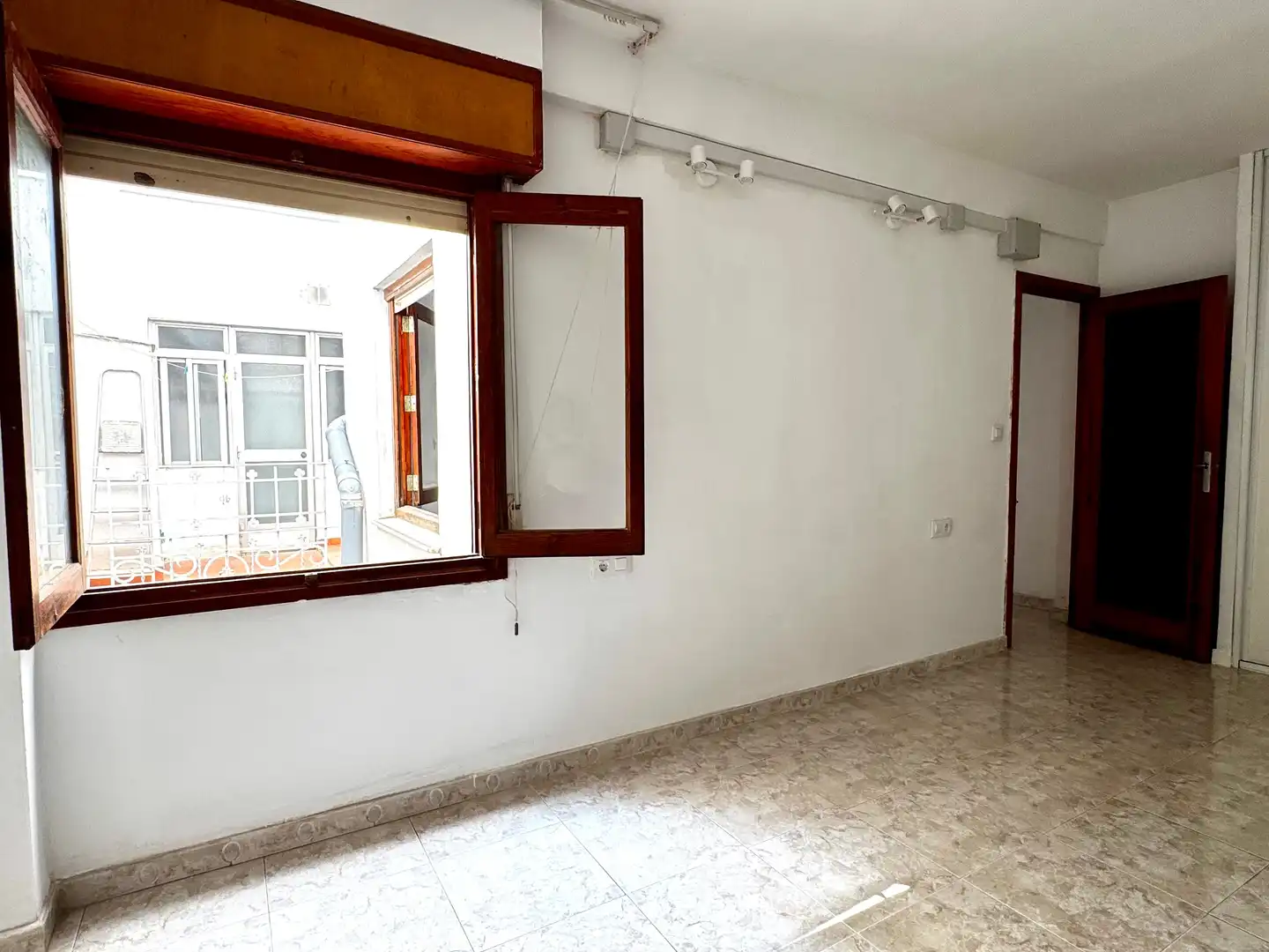 Appartamento con terrazza in vendita a Avenida Germanies, imagen 13