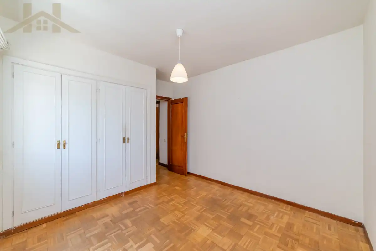 Habitación de Piso en venta en Colmenar Viejo con Terraza, Trastero y Amueblado