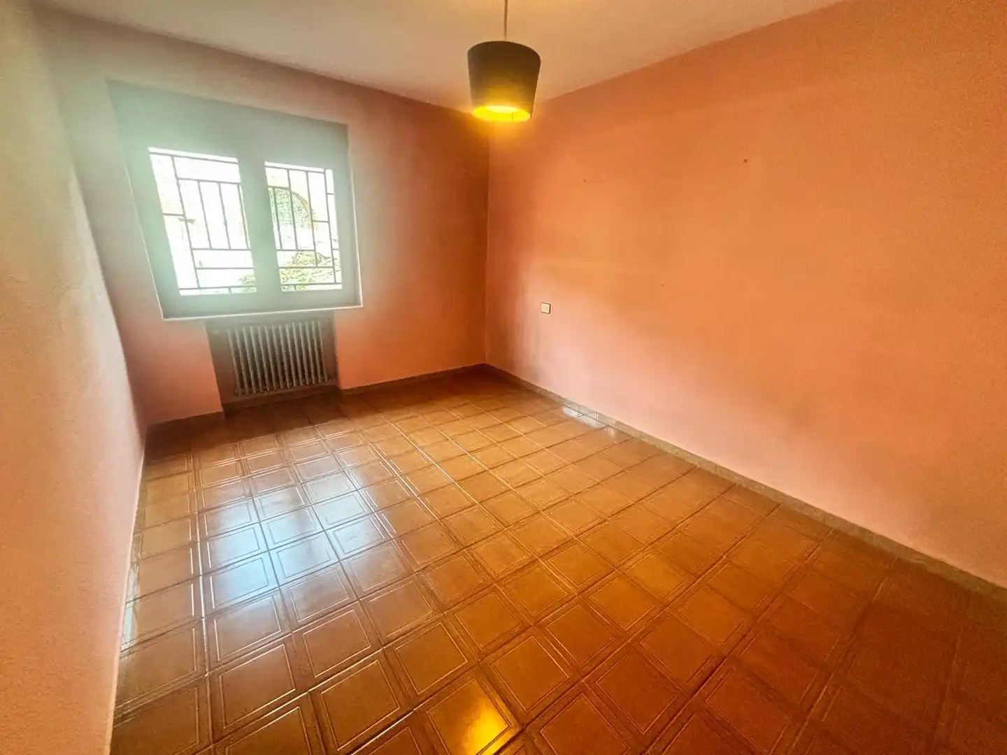 Habitación de Casa o chalet en venta en Laviana con Calefacción y Jardín privado