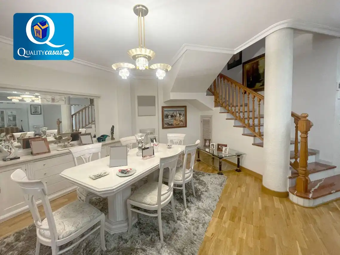 Duplex for sale in Maestro Chapí, imagen 3