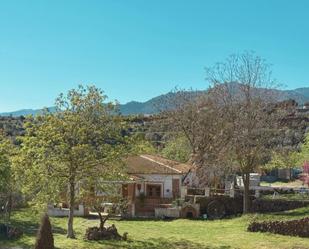 Vista exterior de Finca rústica en venda en Arenas del Rey amb Jardí privat i Traster