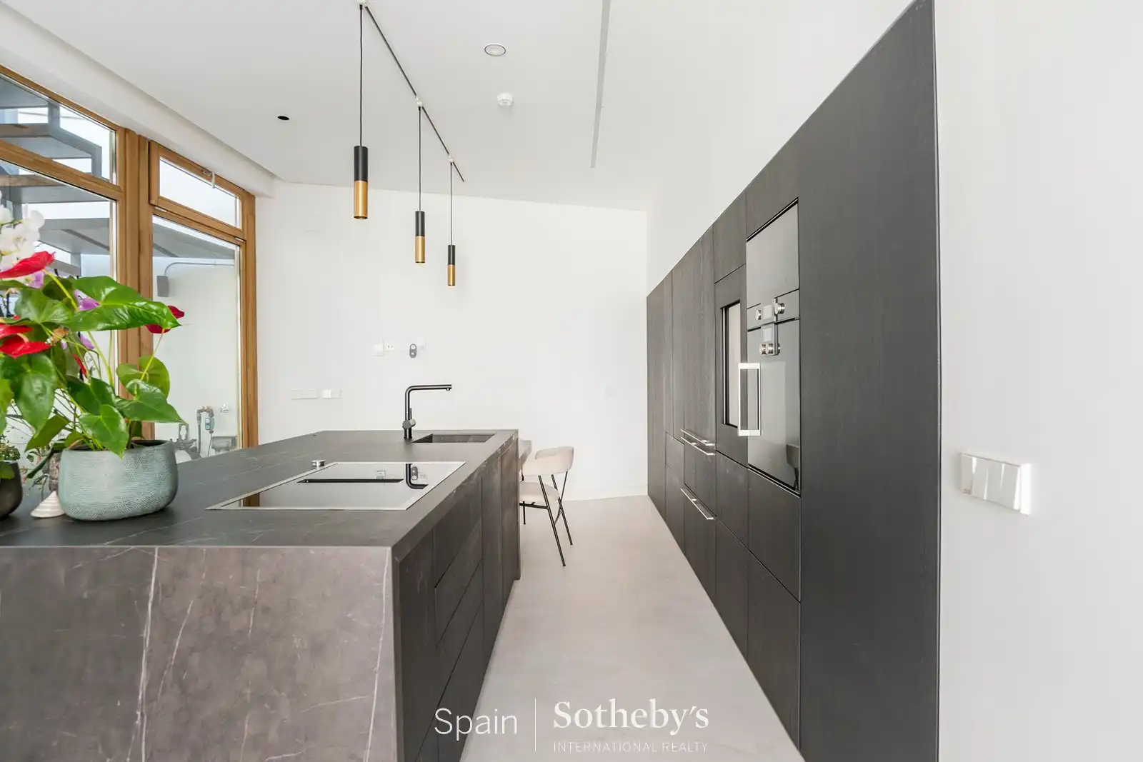 Cocina de Ático en venta en Madrid con Aire acondicionado, Calefacción y Jardín privado