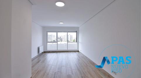 Foto 2 de Piso de alquiler en Calle Manuel Ruiz de Quevedo, Peñacastillo - Nueva Montaña, Cantabria