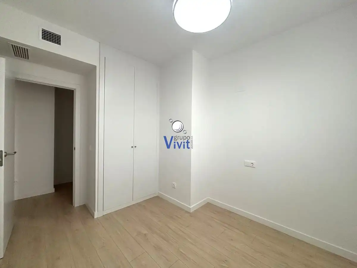 Habitación de Piso de alquiler en Umbrete con Aire acondicionado, Parquet y Terraza