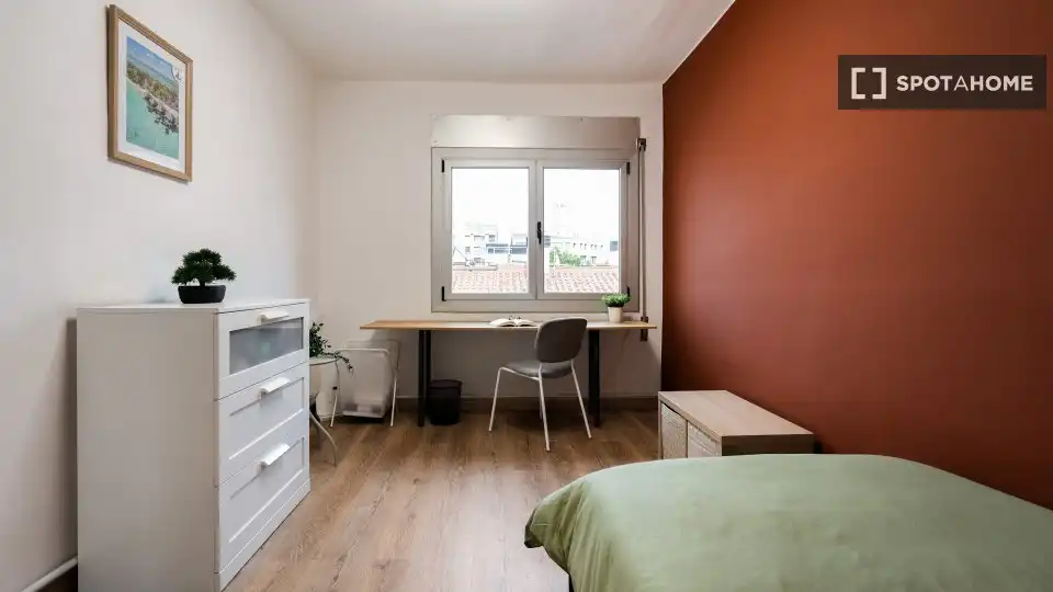 Schlafzimmer von Wohnung zur untervermieten in Sabadell mit Klimaanlage, Heizung und Möbliert