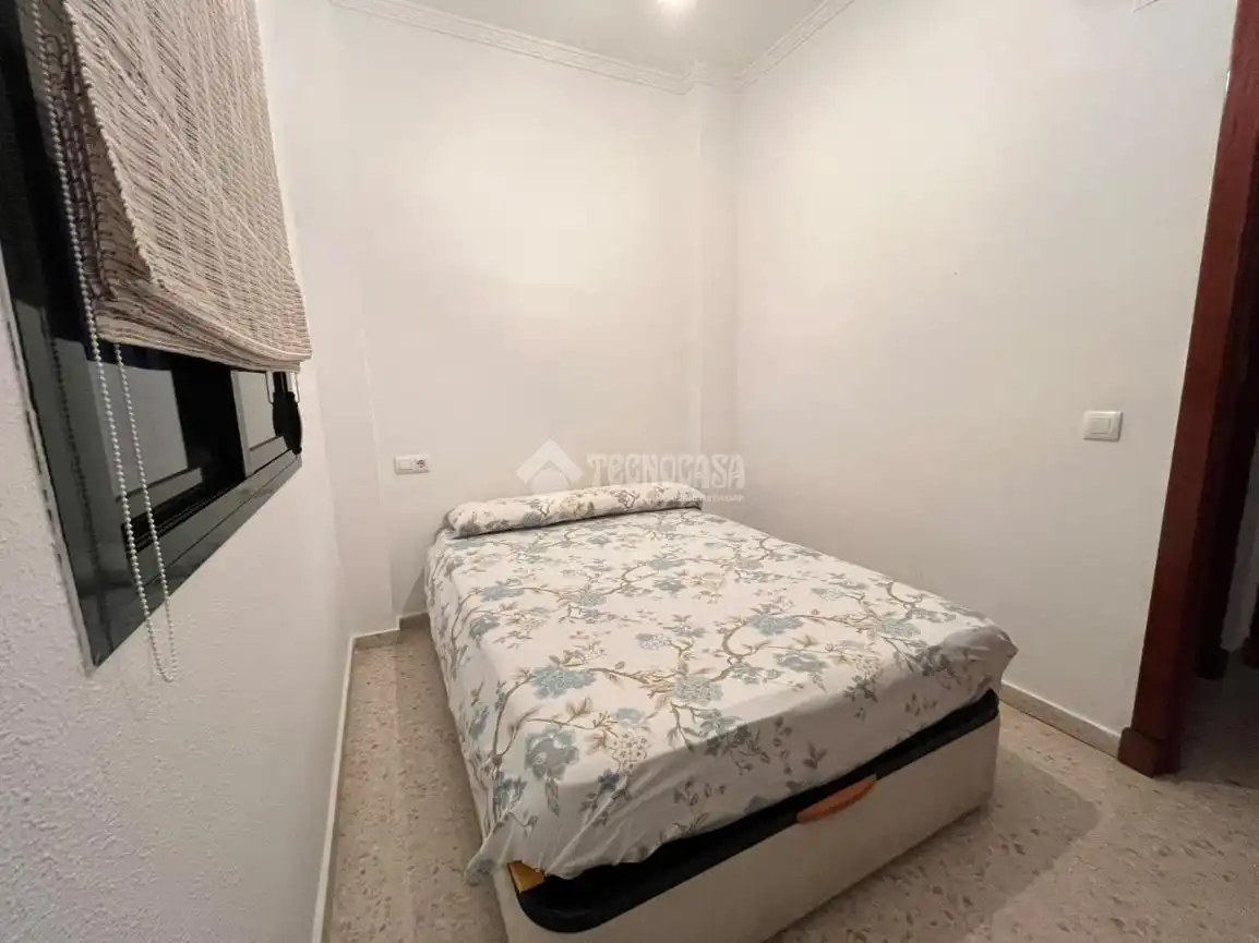 Habitación de Piso en venta en Dos Hermanas con Trastero