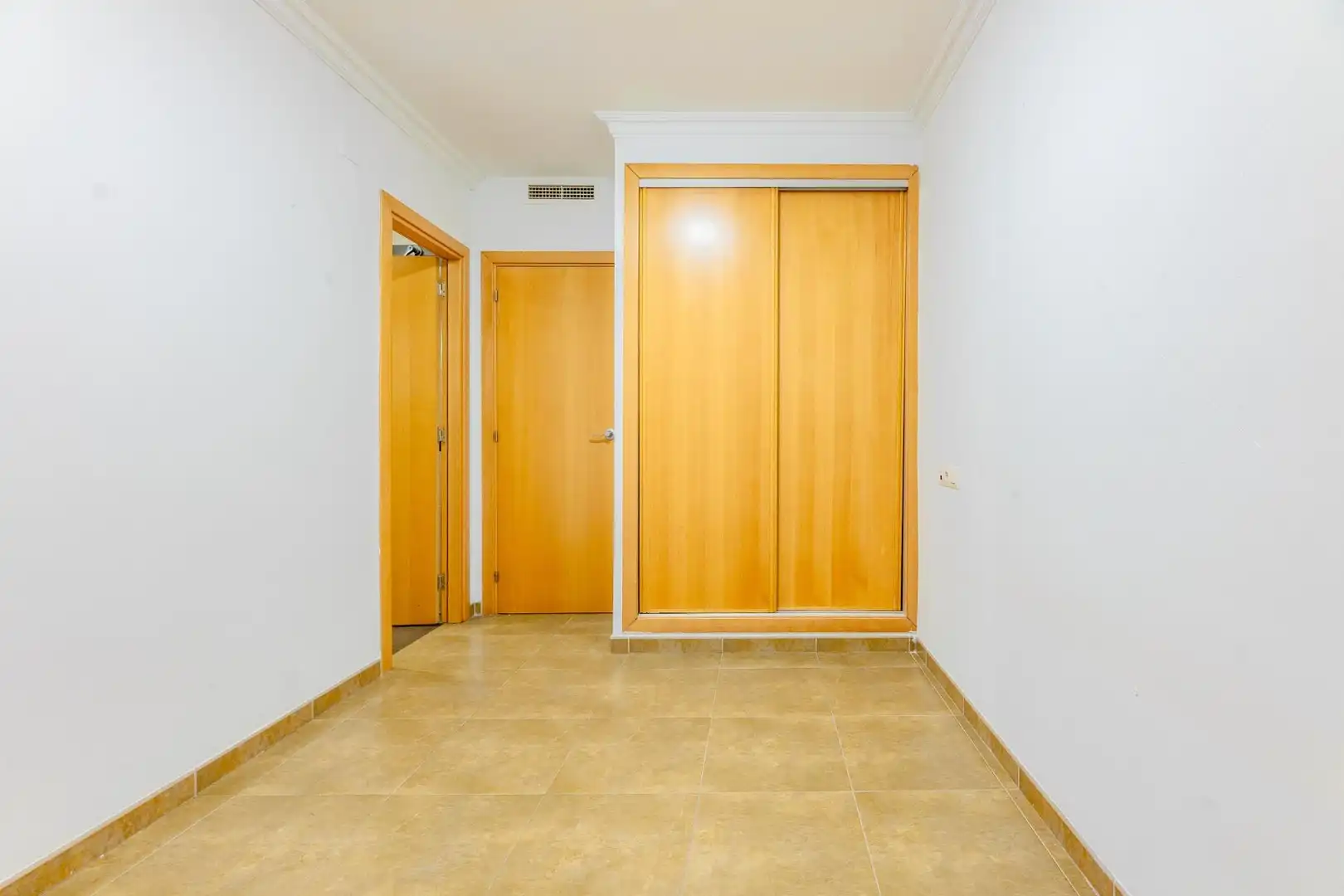 Flat for sale in L'Alcúdia de Crespins  with Air Conditioner