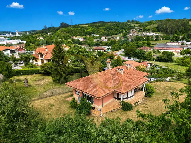 Casa o chalet en venta en Gijón  con Calefacción, Jardín privado y Terraza
