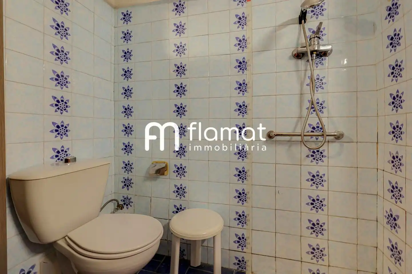 Badezimmer von Country house zum Verkauf in Santa Coloma de Gramenet mit Privatgarten und Terrasse