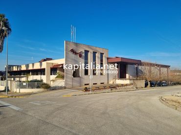 Nave industrial in vendita a Centro