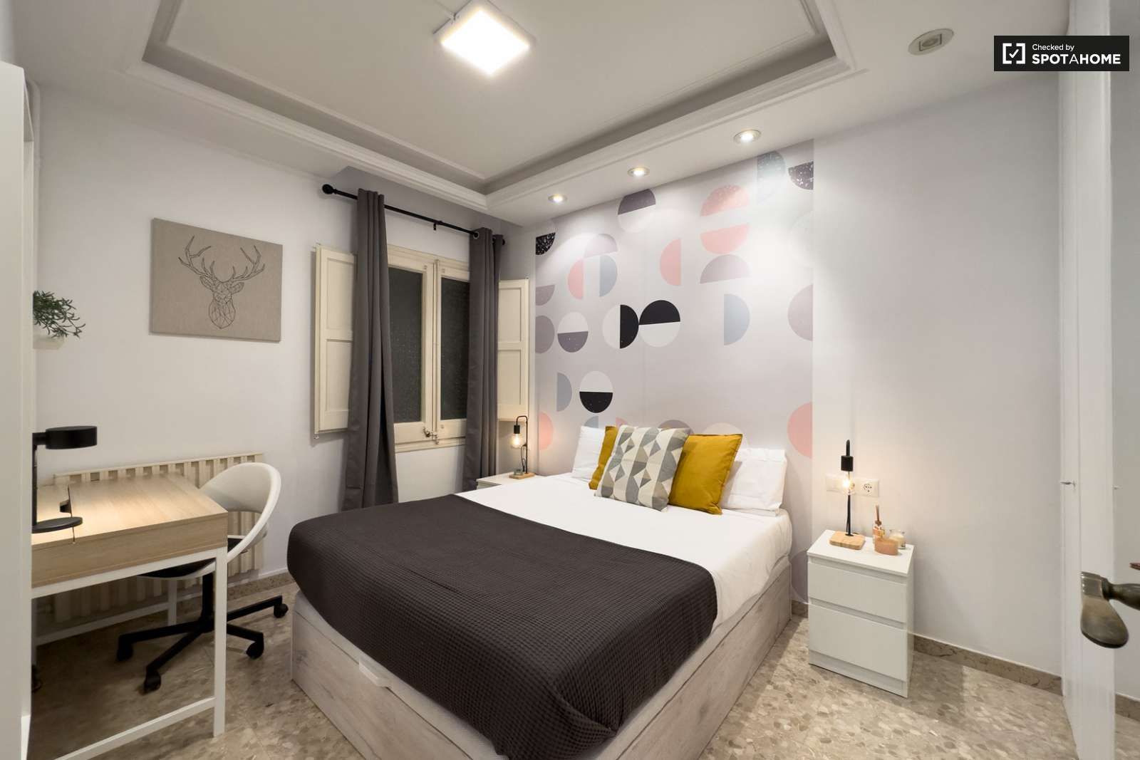 Dormitori de Pis per a compartir en L'Hospitalet de Llobregat amb Aire condicionat, Calefacció i Terrassa