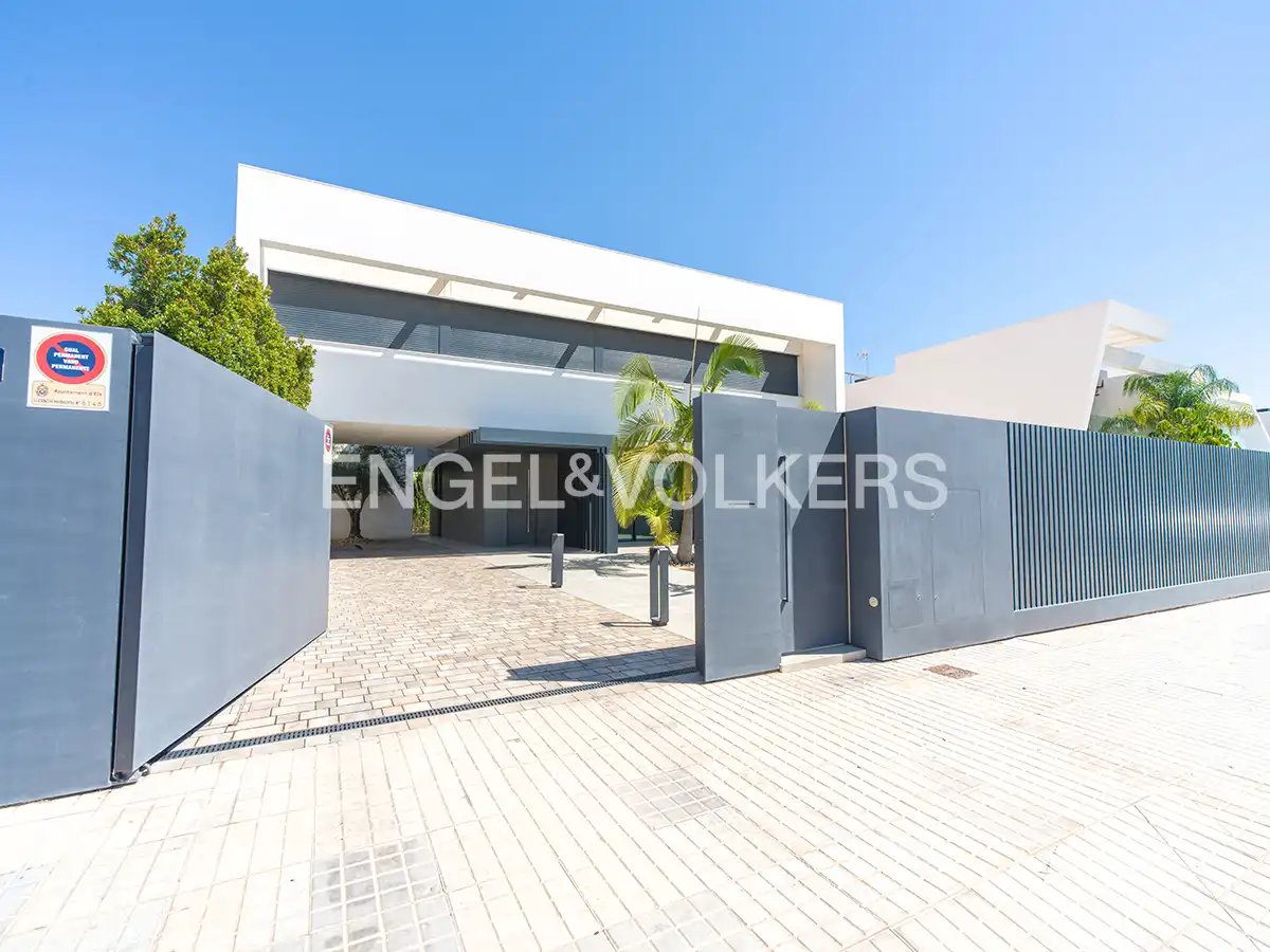 Exterior view of Houses for sale in Elche / Elx  with Air Conditioner, Heating and Private garden