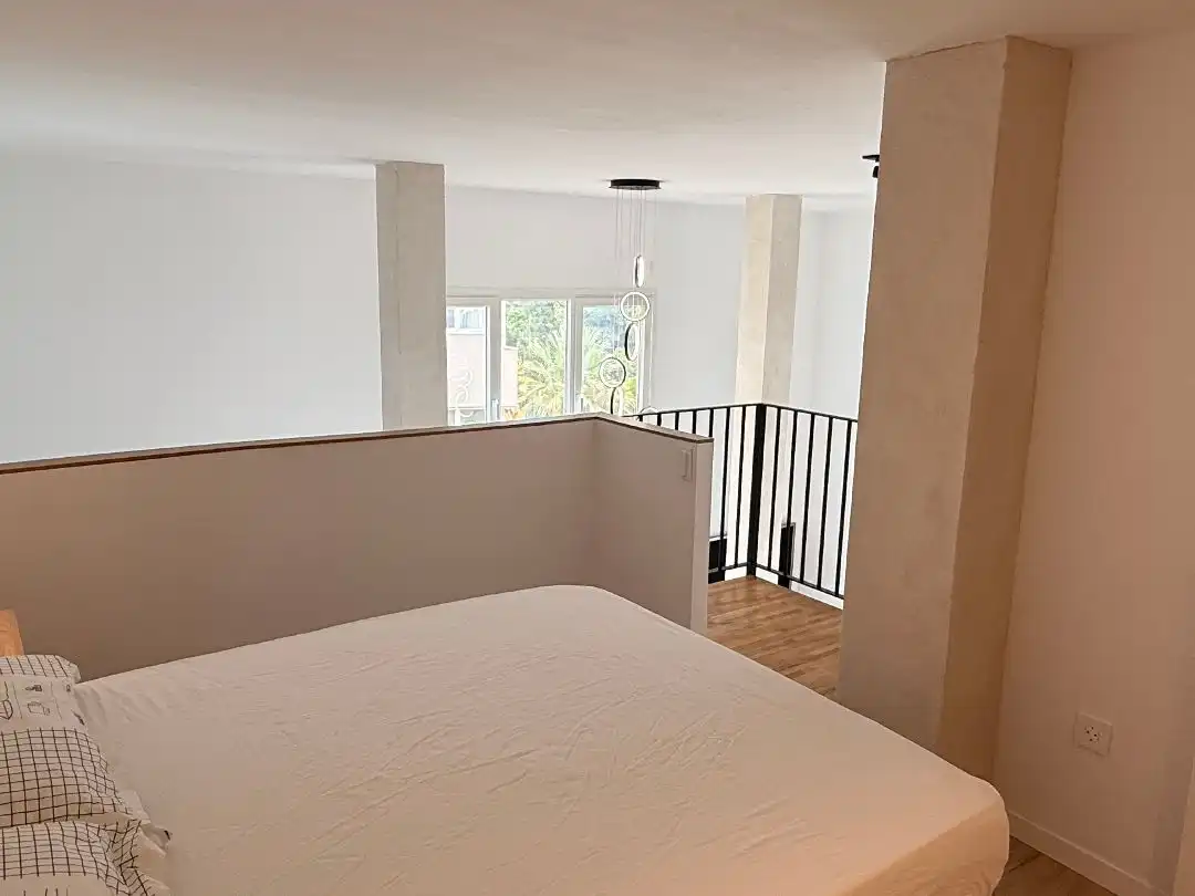 Schlafzimmer von Loft zur Miete in Paterna mit Klimaanlage, Parkett und Möbliert