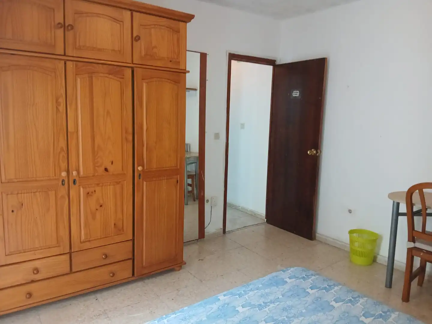 Bedroom of Flat for rent in Granada  with Terrace, Furnished and Washing machine
