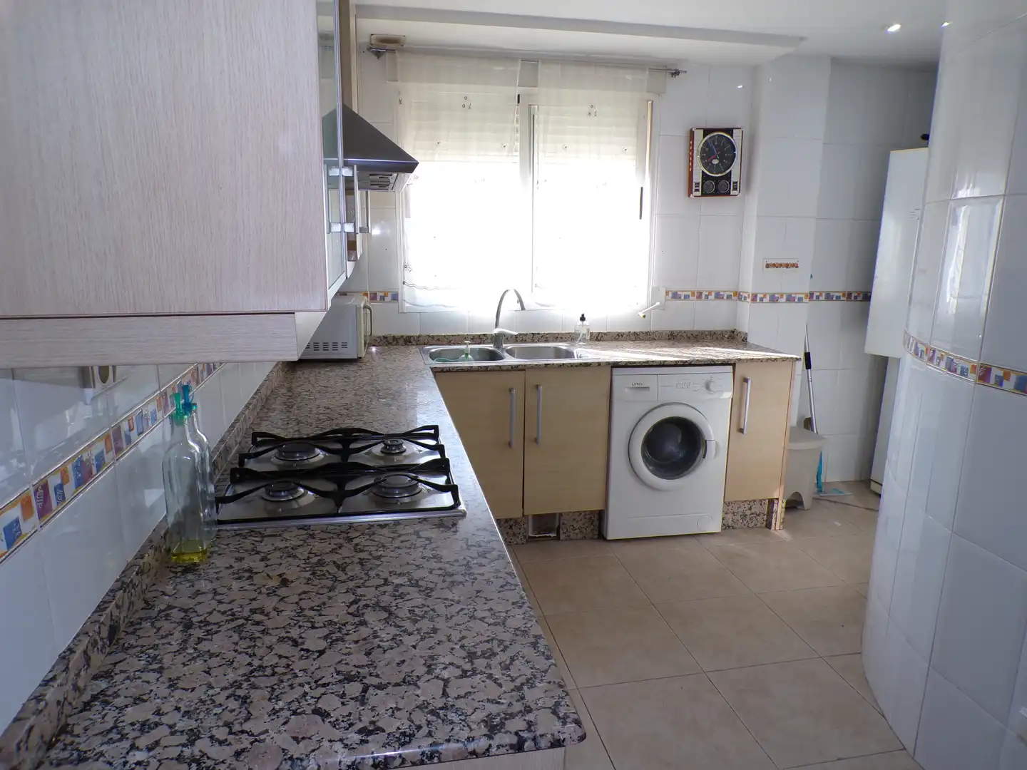 Cuina de Àtic en venda en Burjassot amb Aire condicionat, Terrassa i Traster