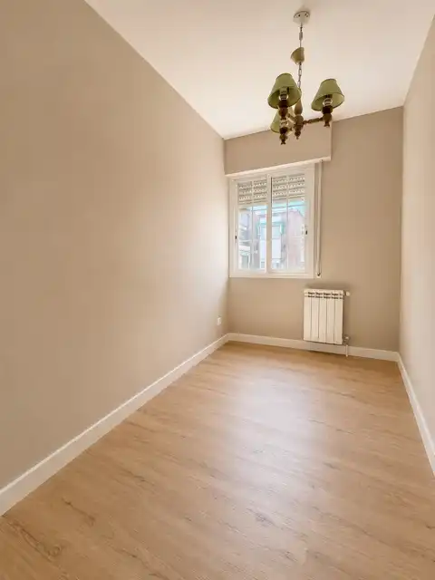 Bedroom of Flat for sale in Madrid  with Heating, Parquet flooring and Oven