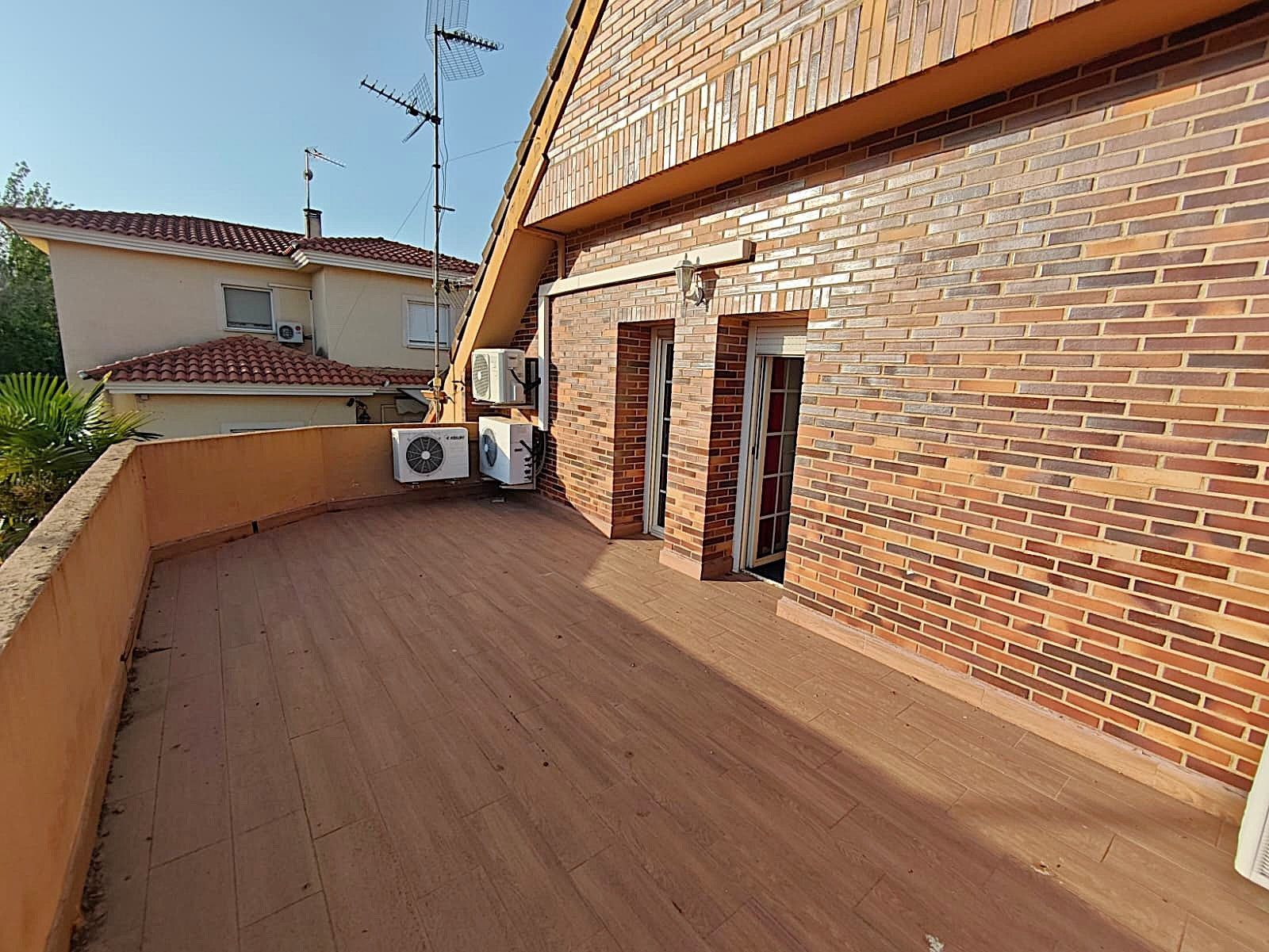 Terrassa de Casa o xalet en venda en Mérida amb Aire condicionat, Calefacció i Jardí privat