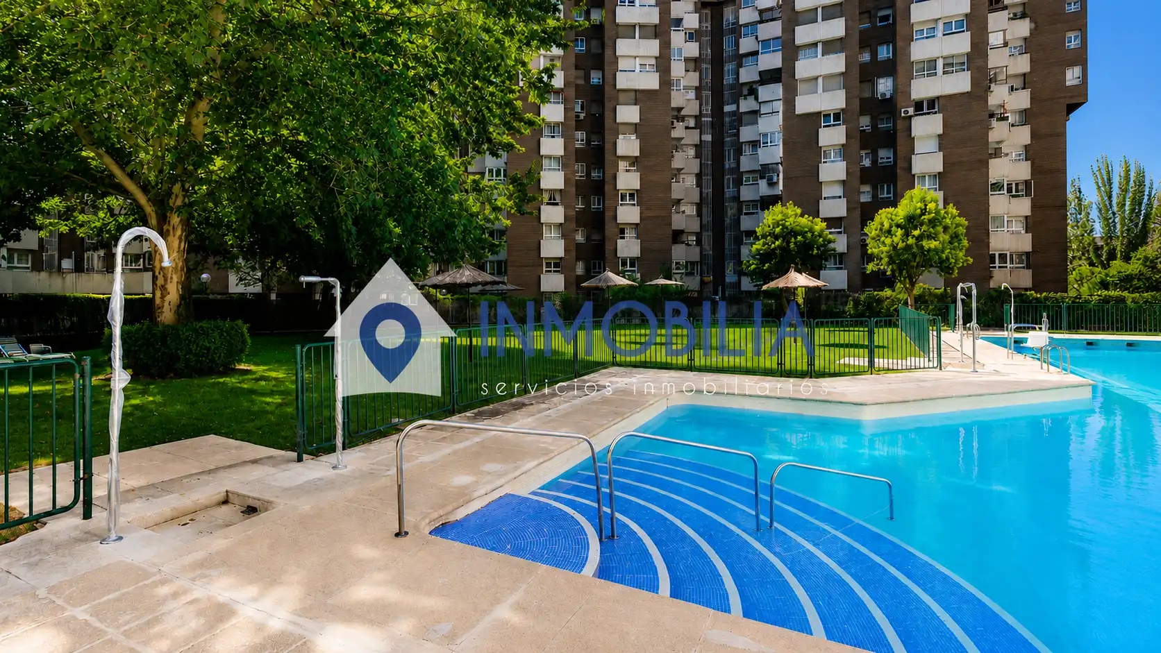 Piscina de Piso en venta en Madrid con Aire acondicionado, Calefacción y Terraza