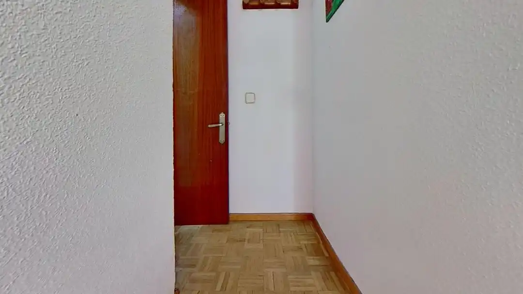 Flat for rent in Madrid  with Heating, Private garden and Swimming Pool