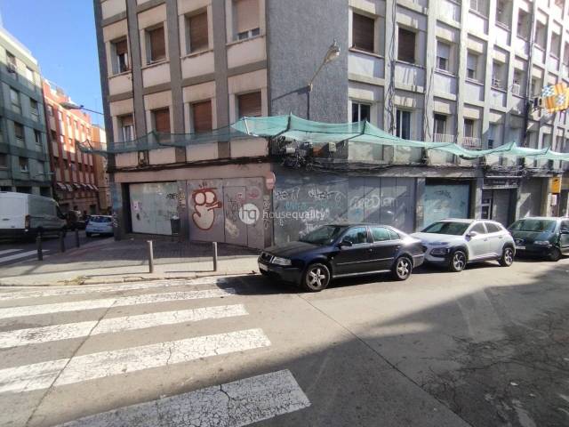 Local comercial en Alquiler en Cuba, 35 en Sant Crist