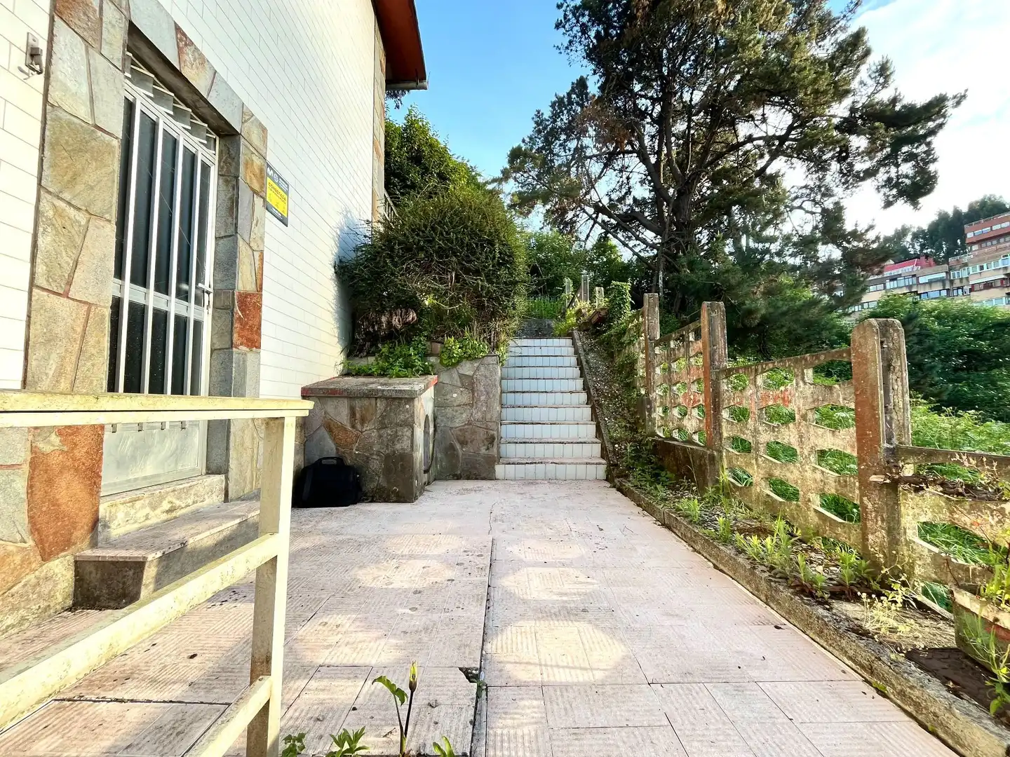 Exterior view of Houses for sale in Oleiros
