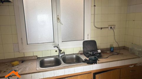 Foto 4 de Piso en venta en Calle Salenques, Ca n'Oriac, Sabadell