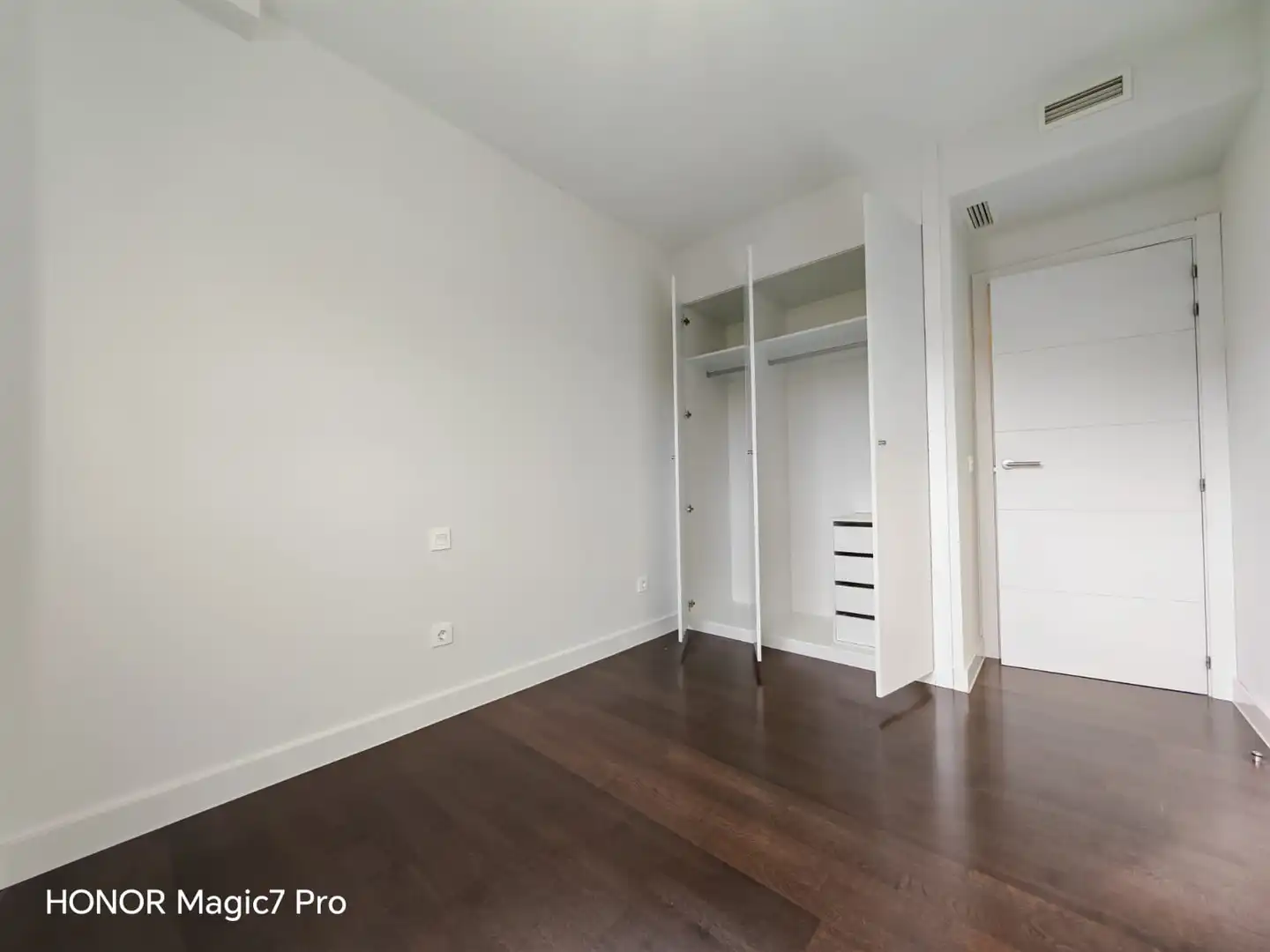 Habitación de Piso en venta en Boadilla del Monte con Aire acondicionado, Calefacción y Trastero